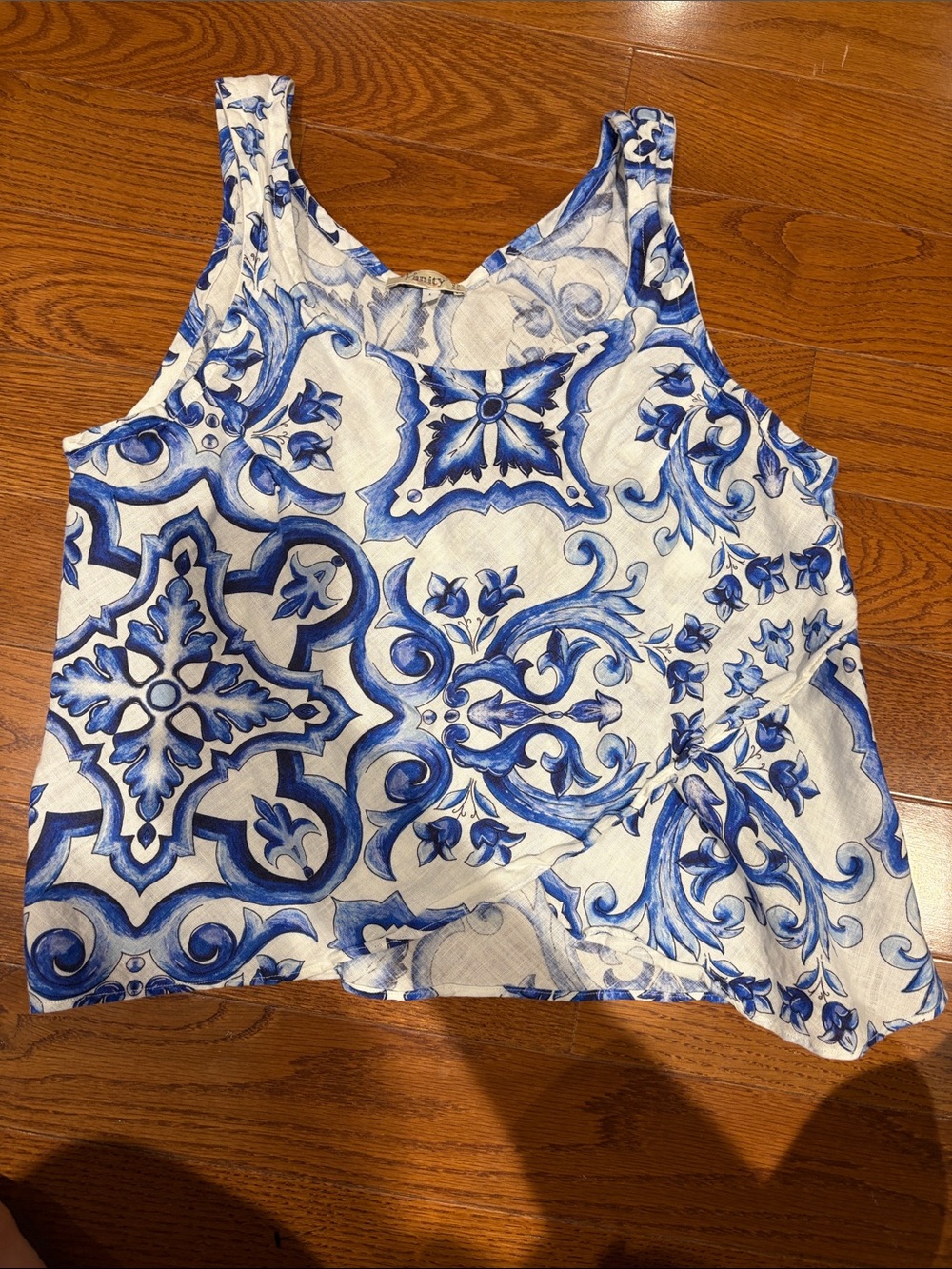 Vanity Blue & White Tile-Print Women's Camisole